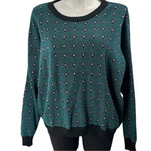 Women’s XXL sweater crewneck pullover green and pink knit. Excellent condition.